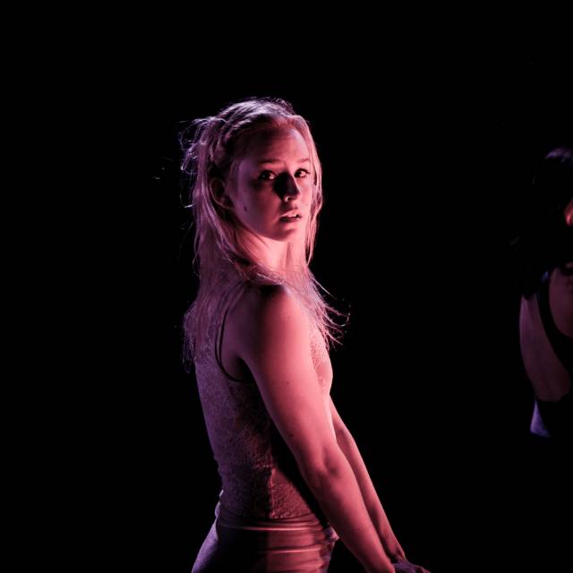 Kate Coleman & Ashlee Merritt | EBBA | Photo by Taso Papadakis for the L.A. Contemporary Dance Company