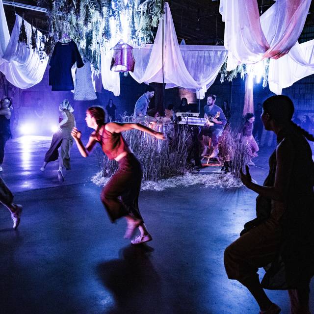 Terra | Photo by Larry Hirshowitz of L.A. Contemporary Dance